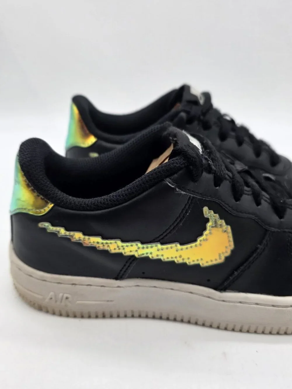 Nike Air Force 1 Sneakers Child Size 4.5 Low LV8 Digital Swoosh Black Shoes